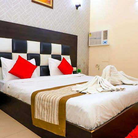 Hotel Global Inn By Quality Inn Nové Dillí Exteriér fotografie