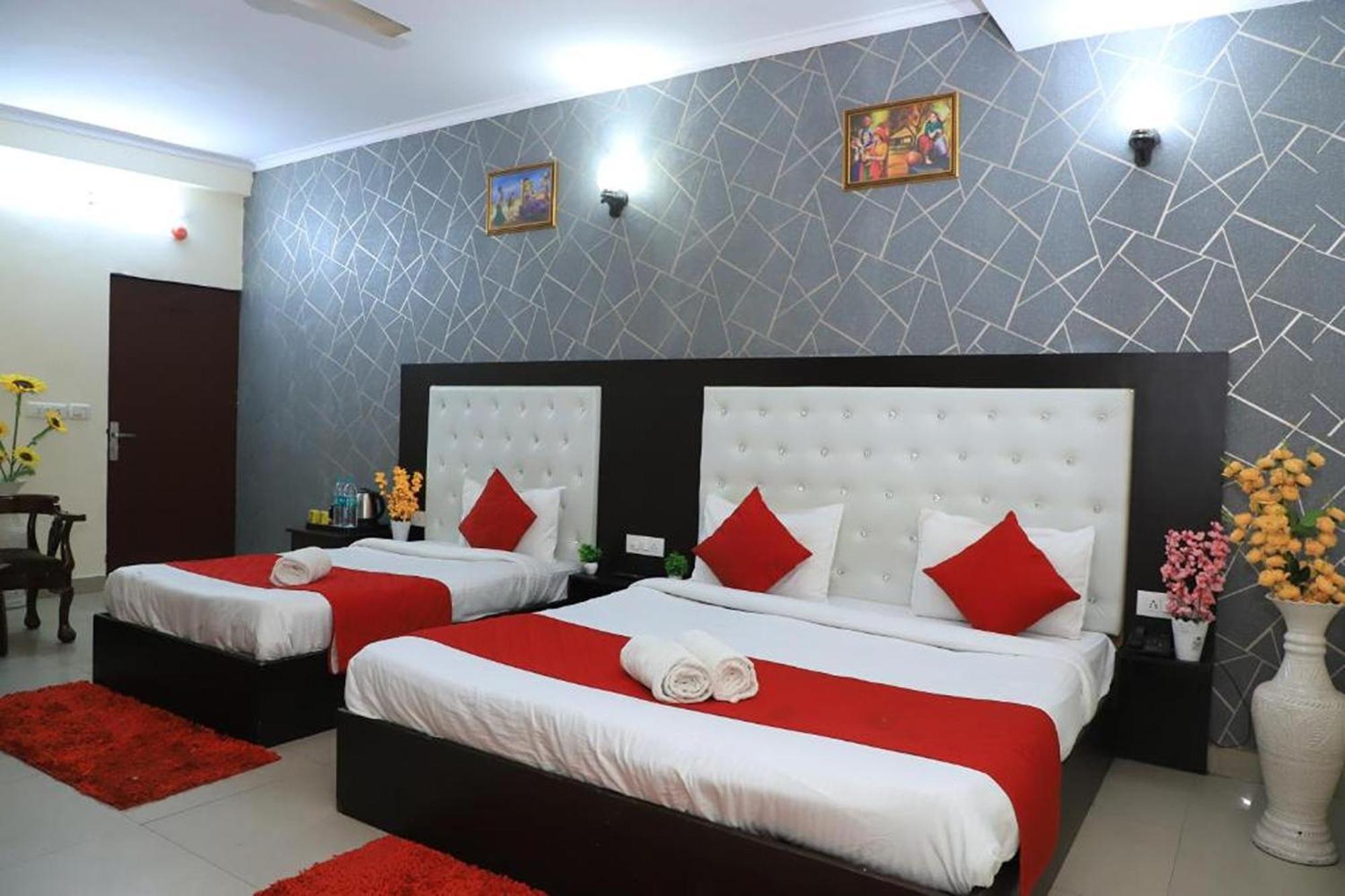 Hotel Global Inn By Quality Inn Nové Dillí Exteriér fotografie