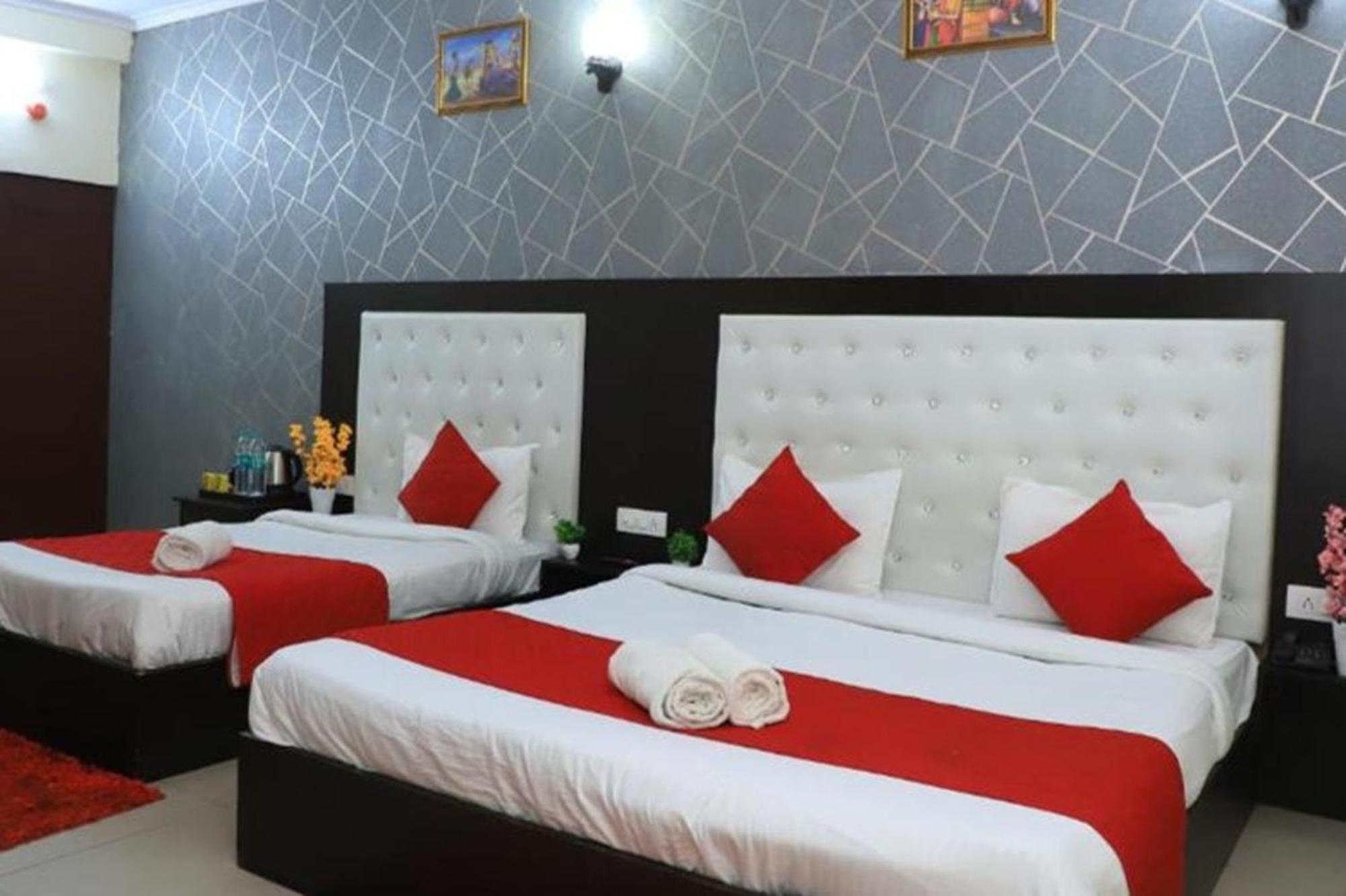Hotel Global Inn By Quality Inn Nové Dillí Exteriér fotografie